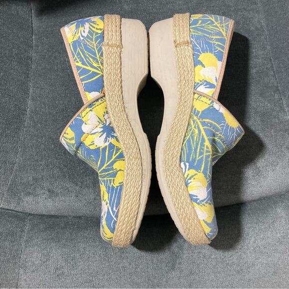 Dansko Victoria Tahiti tropical print canvas slip-on clogs size 39 beachy sturdy - Picture 3 of 10